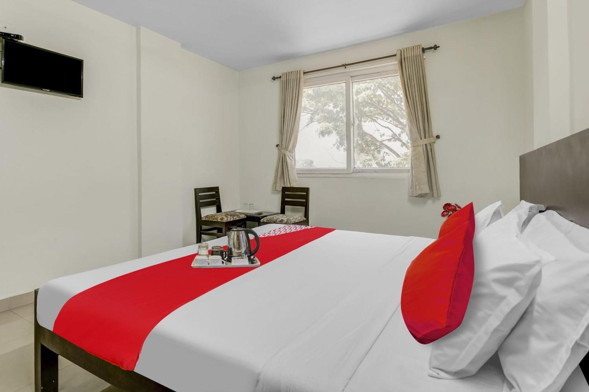 טקאדי Hotel O Kalapurackal Residency מראה חיצוני תמונה